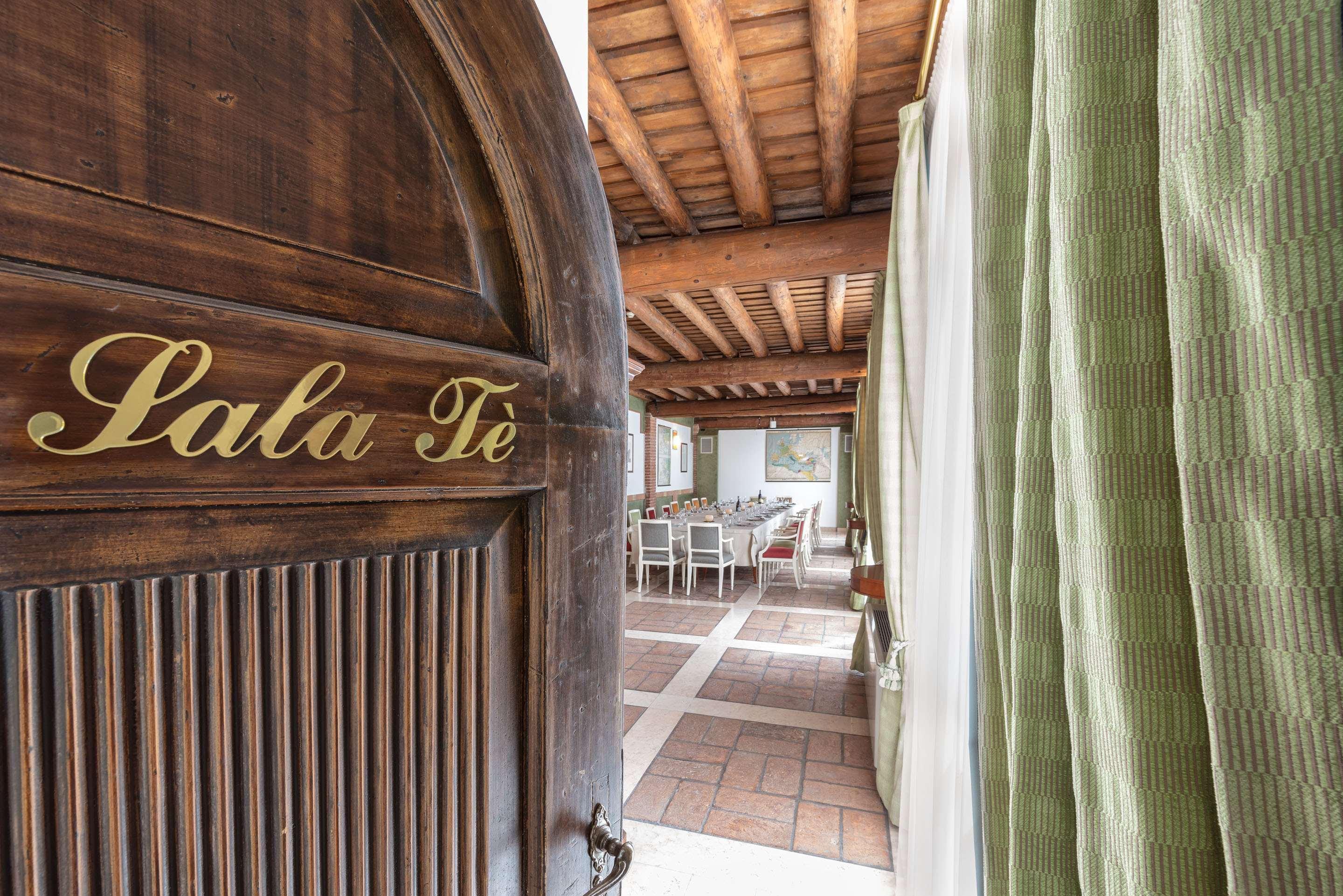 Hotel Villa Malaspina Castel de Azzano Bagian luar foto