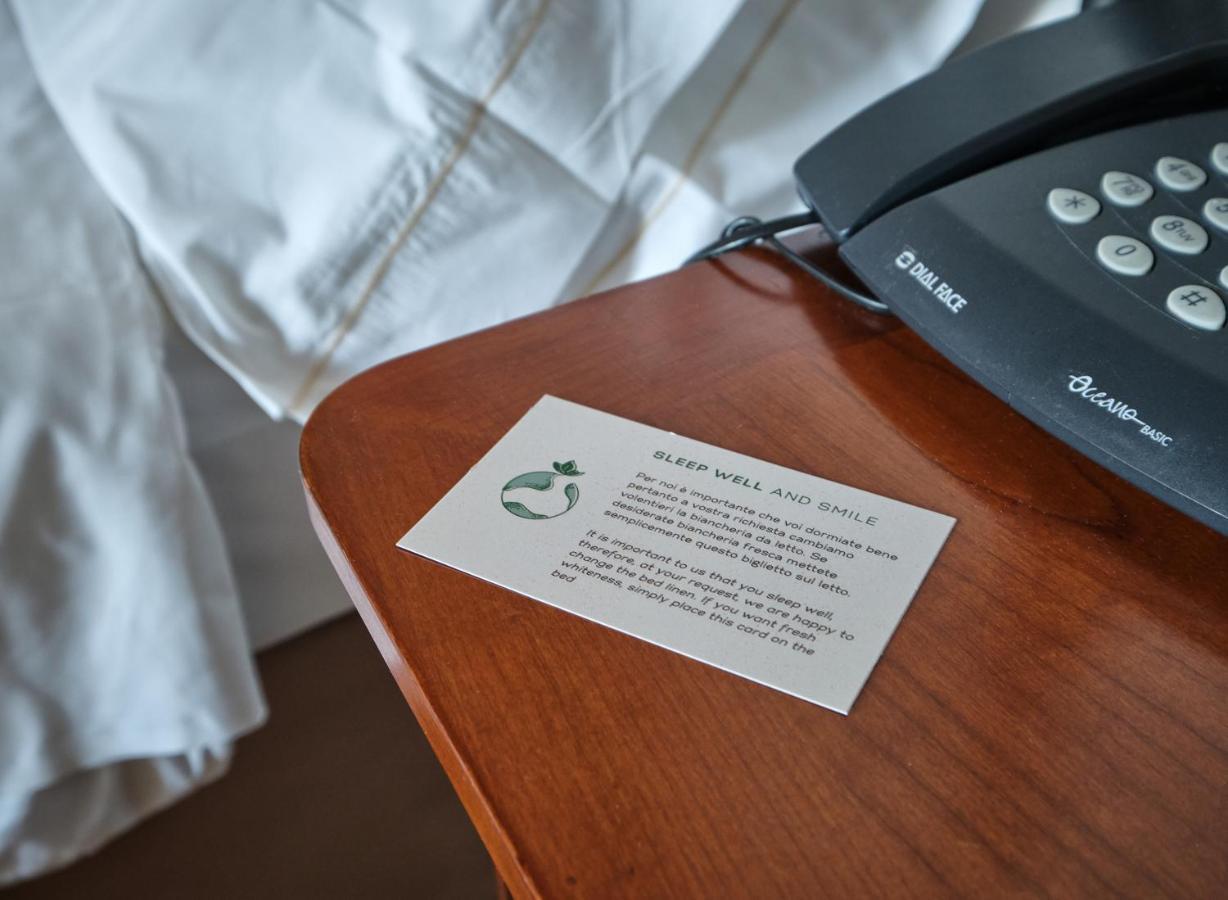 Hotel Villa Malaspina Castel de Azzano Bagian luar foto